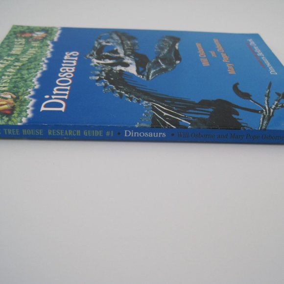 Magic Tree House Dinosaurs Research Guide Non-Fiction Companion Guide Book - Picture 2 of 4